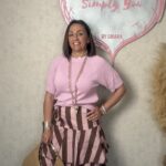 FALDA VOLANTES RAYAS ROSA